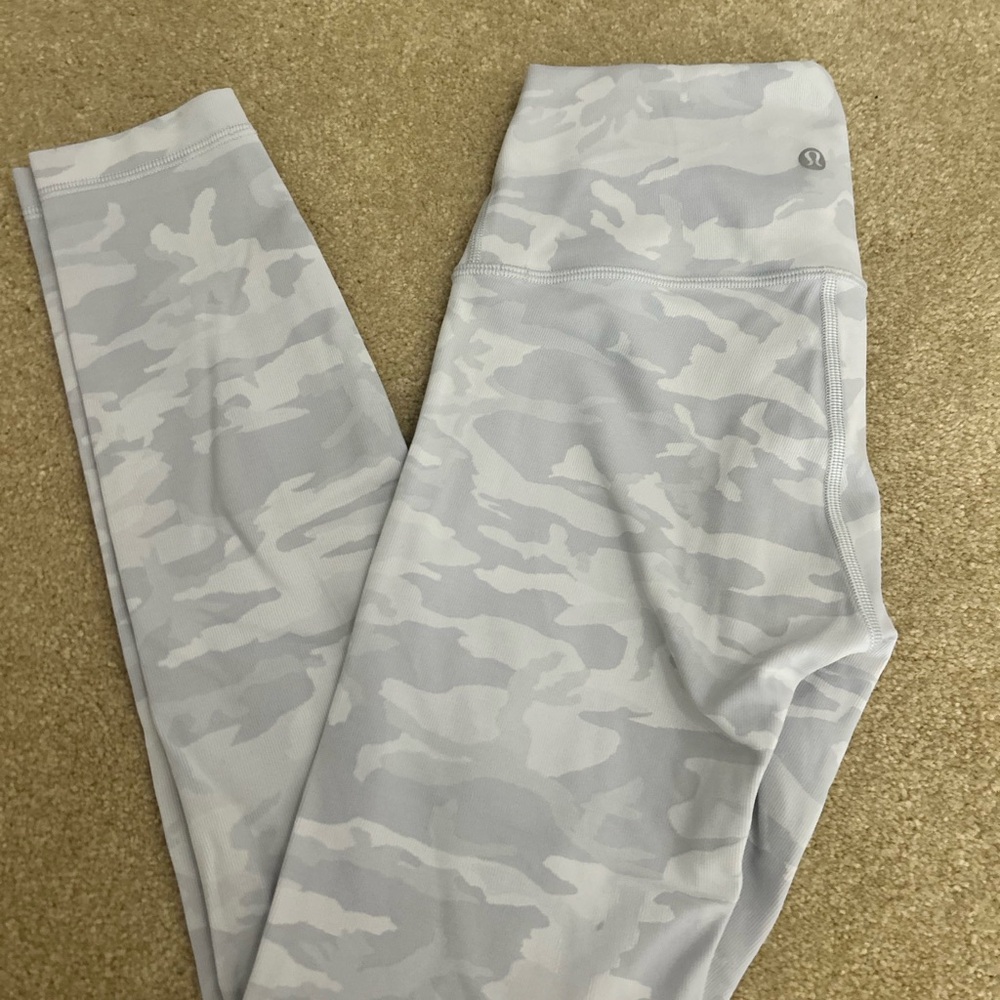 lululemon athletica Gray Camo Leggings NWOT 4